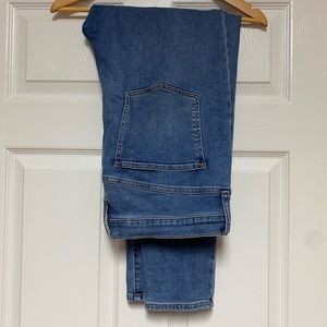 Madewell Roadtripper jeans